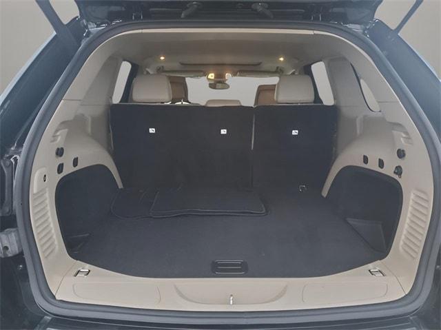 used 2021 Jeep Grand Cherokee car, priced at $22,000