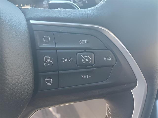 new 2025 Jeep Grand Cherokee car, priced at $52,385