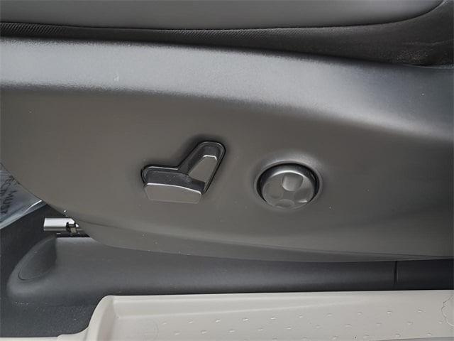 used 2024 Chrysler Pacifica car, priced at $31,000