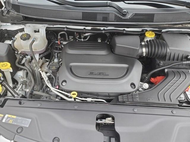 used 2024 Chrysler Pacifica car, priced at $31,000