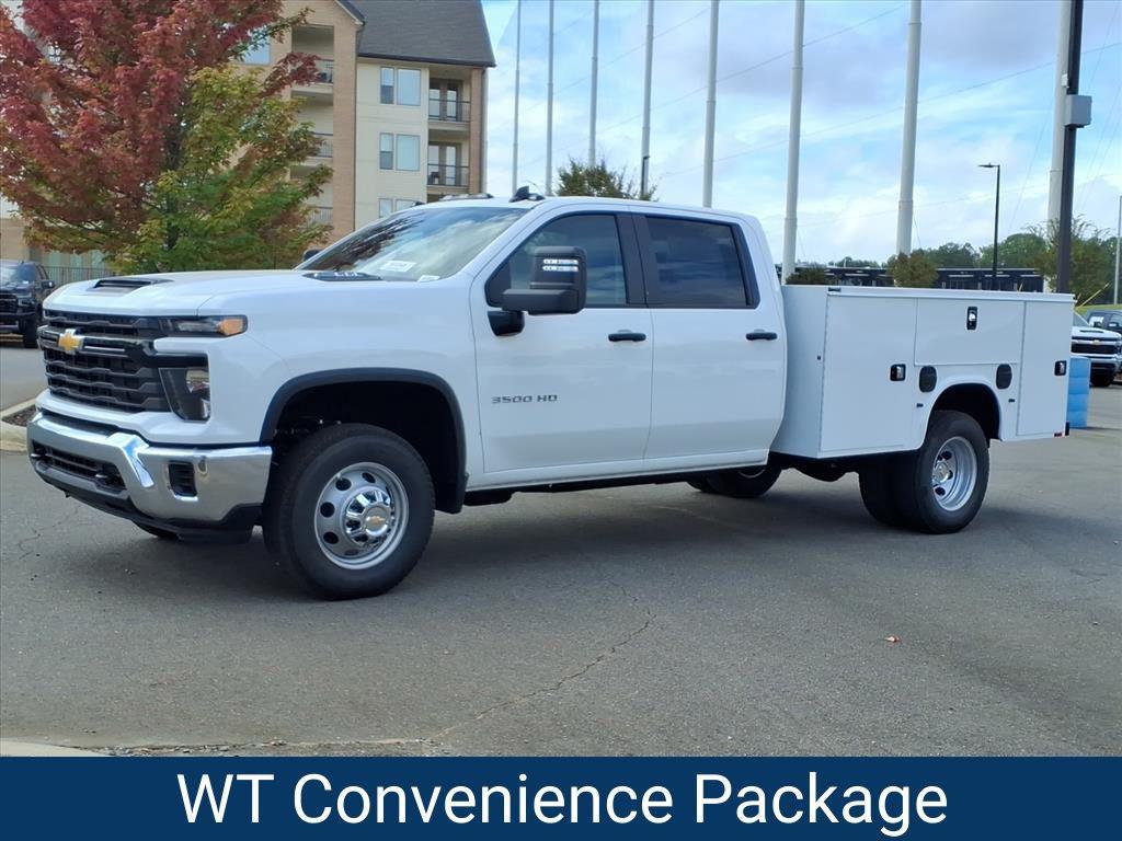 new 2025 Chevrolet Silverado 3500 car, priced at $53,826