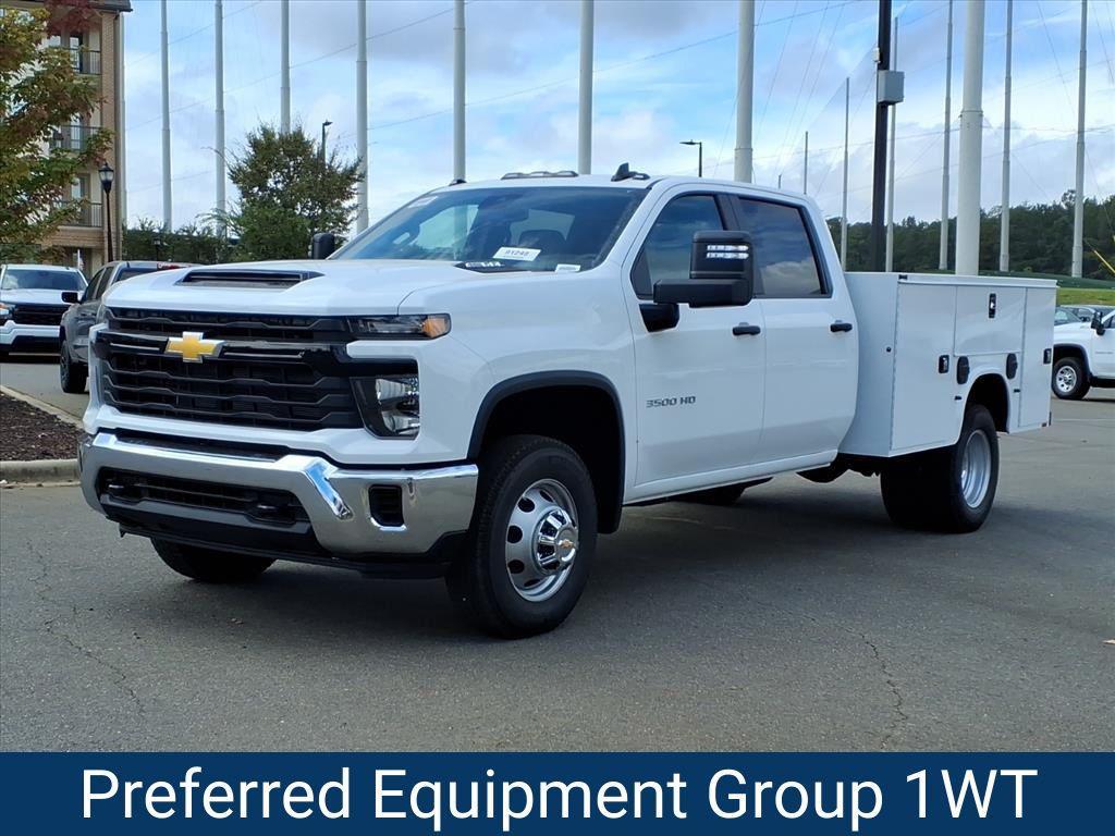 new 2025 Chevrolet Silverado 3500 car, priced at $53,826