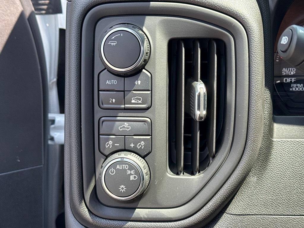 new 2025 Chevrolet Silverado 1500 car, priced at $40,130