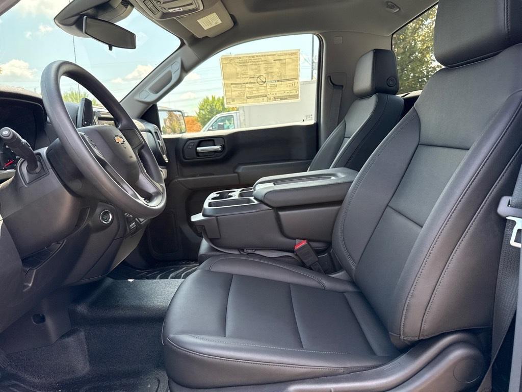 new 2025 Chevrolet Silverado 1500 car, priced at $40,130