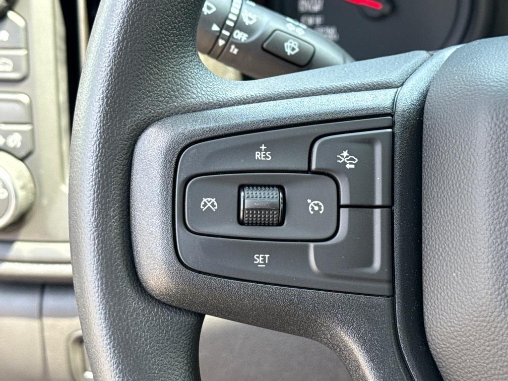 new 2025 Chevrolet Silverado 1500 car, priced at $40,130