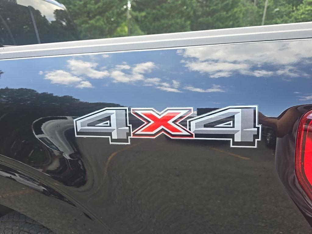 used 2022 Ford F-150 car, priced at $39,000