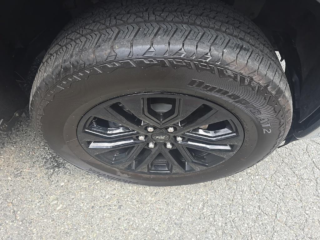 used 2022 Ford F-150 car, priced at $39,000