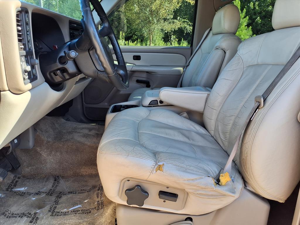 used 2001 Chevrolet Tahoe car, priced at $6,000