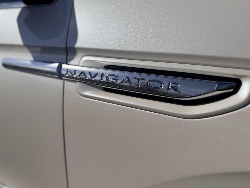 used 2019 Lincoln Navigator L car, priced at $30,500