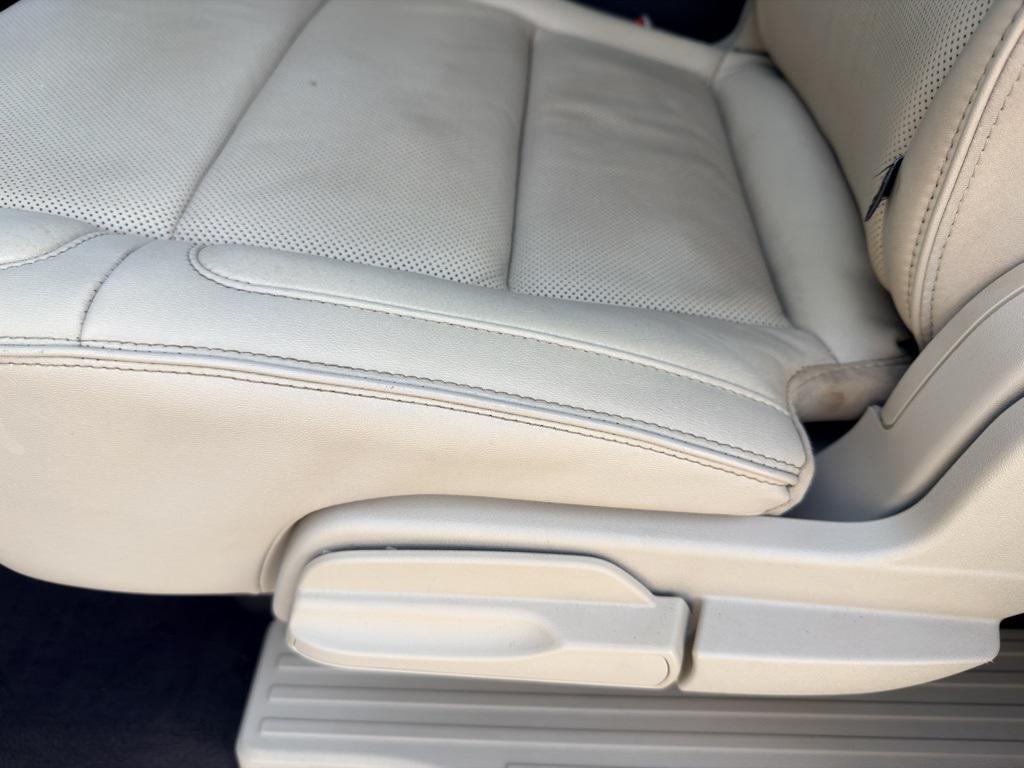 used 2019 Lincoln Navigator L car, priced at $30,500