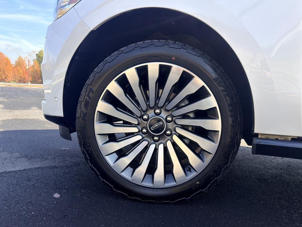 used 2019 Lincoln Navigator L car, priced at $30,500