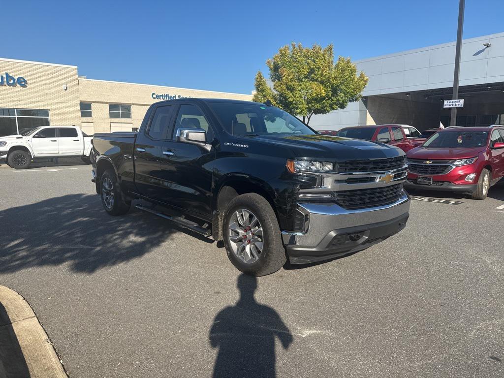 used 2022 Chevrolet Silverado 1500 car, priced at $31,000