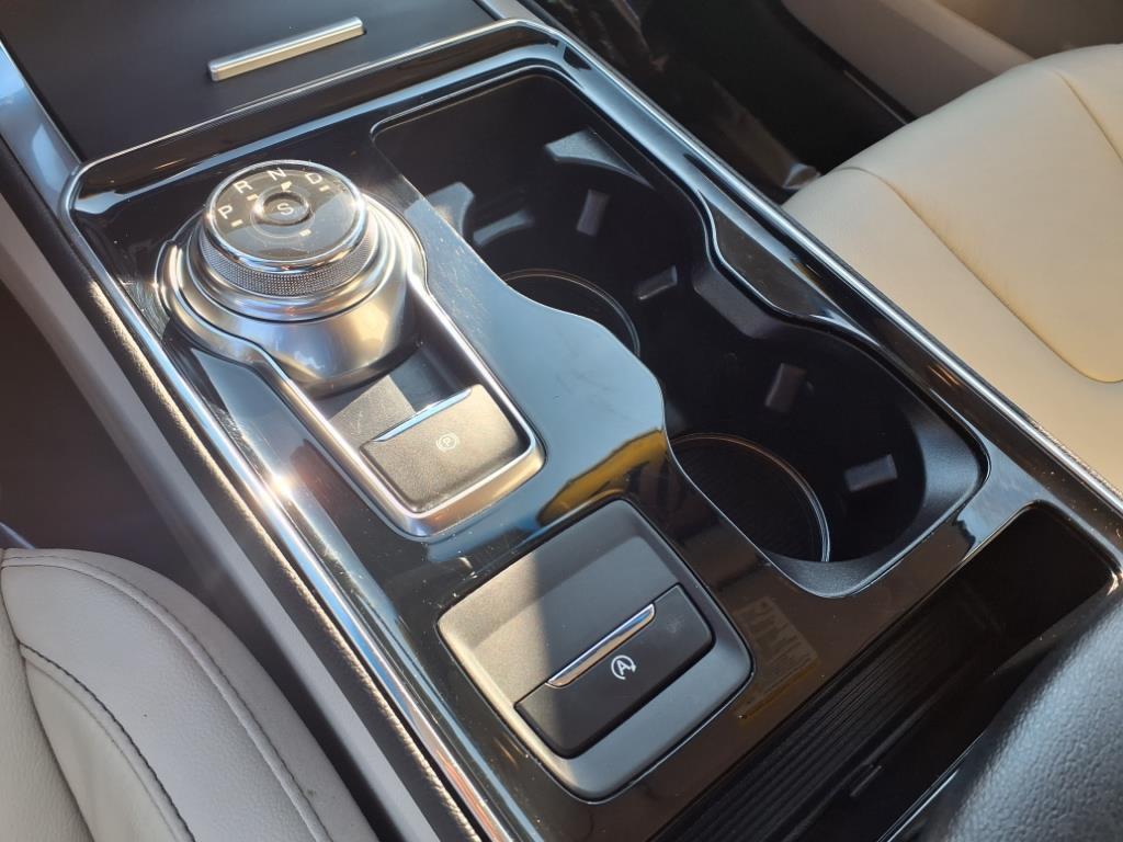 used 2019 Ford Edge car, priced at $17,500