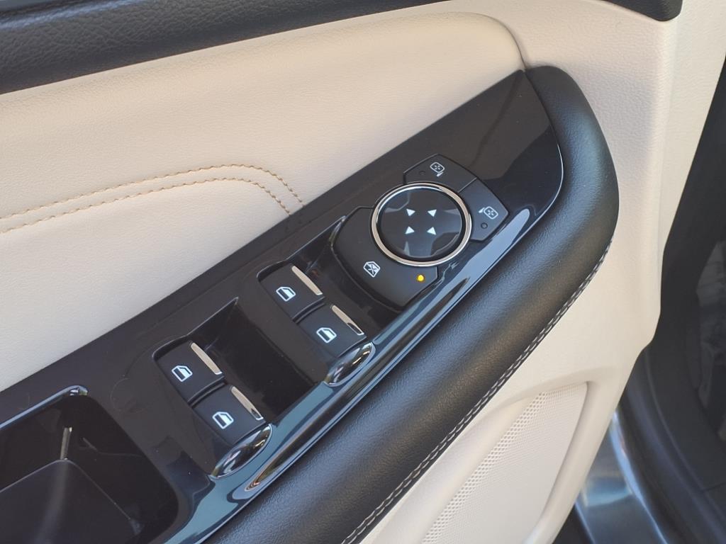 used 2019 Ford Edge car, priced at $17,500