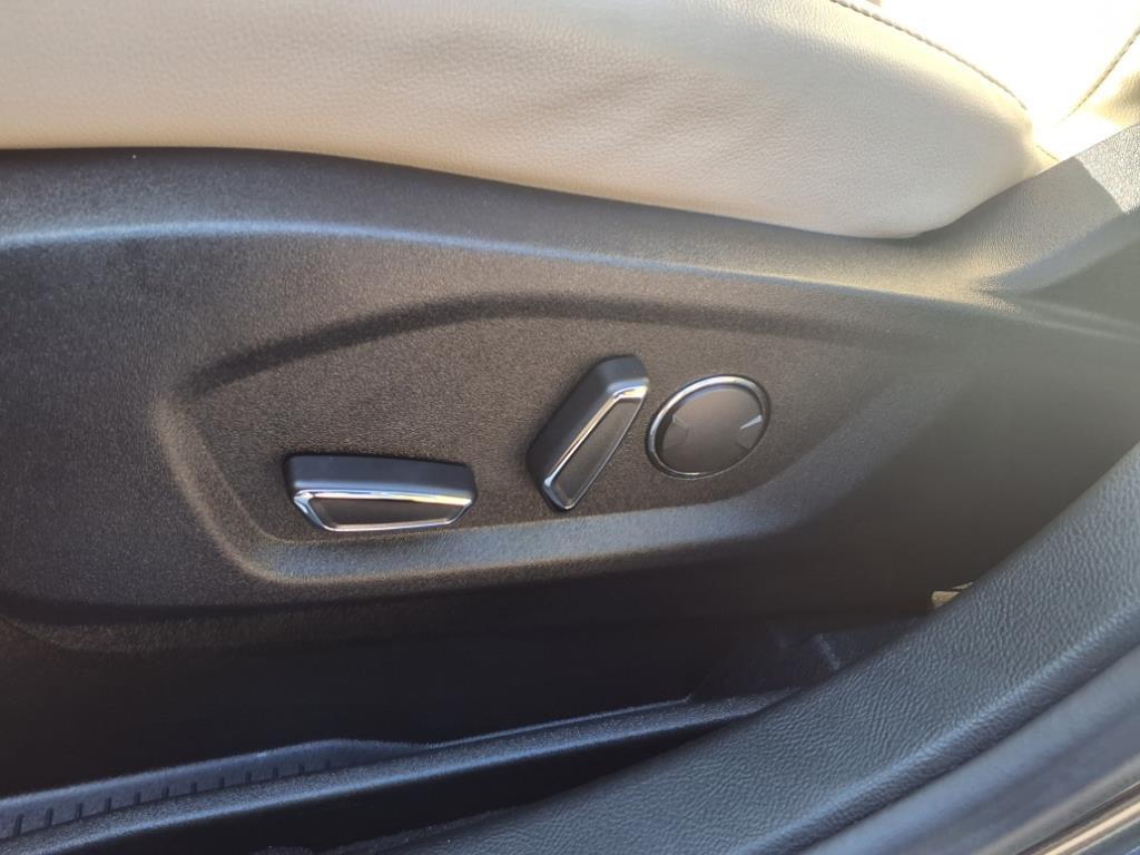 used 2019 Ford Edge car, priced at $17,500