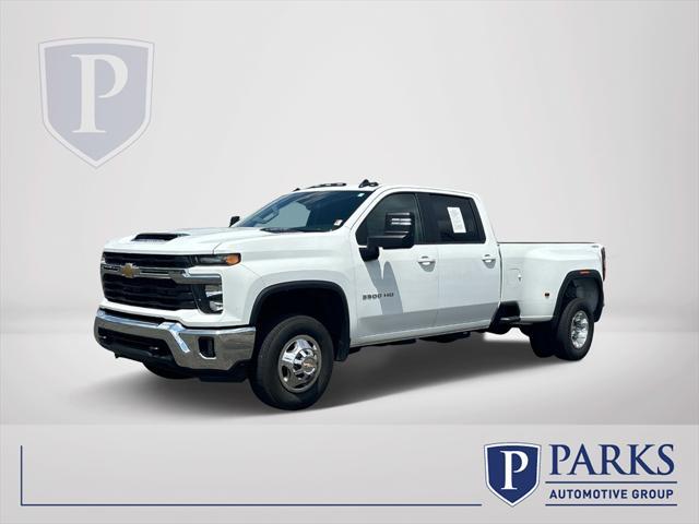 used 2024 Chevrolet Silverado 3500 car, priced at $62,900