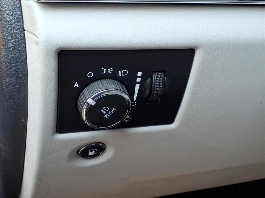 used 2019 Jeep Grand Cherokee car, priced at $20,400