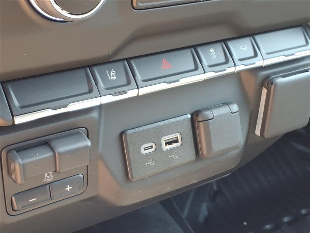 new 2025 Chevrolet Silverado 2500 car, priced at $57,815