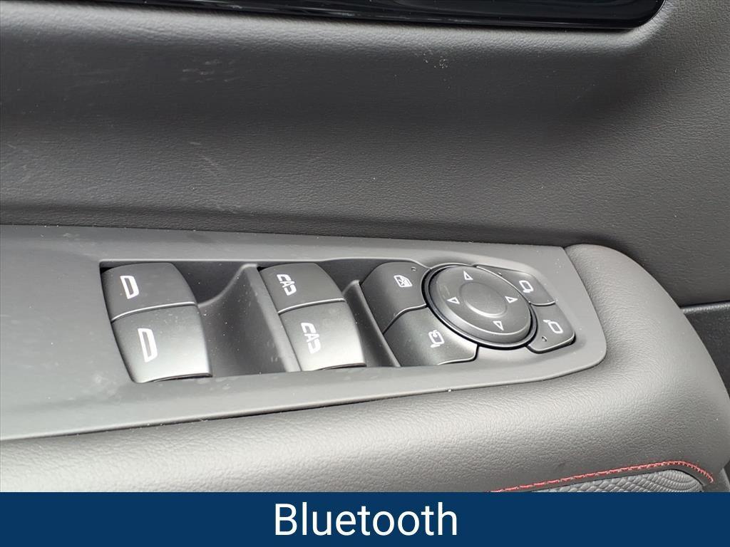 new 2025 Chevrolet Suburban car, priced at $78,124