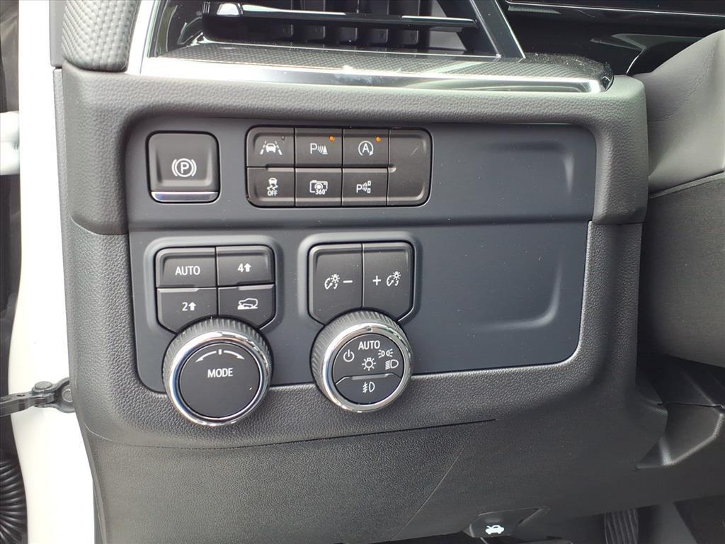 new 2025 Chevrolet Suburban car, priced at $78,942