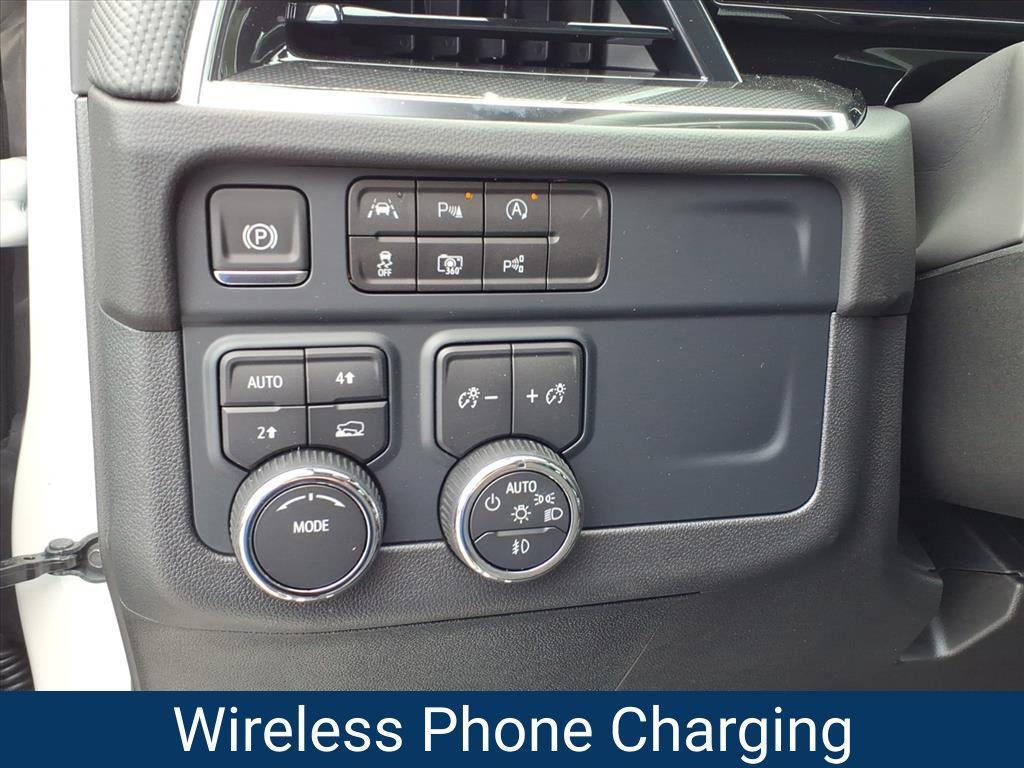 new 2025 Chevrolet Suburban car, priced at $78,124