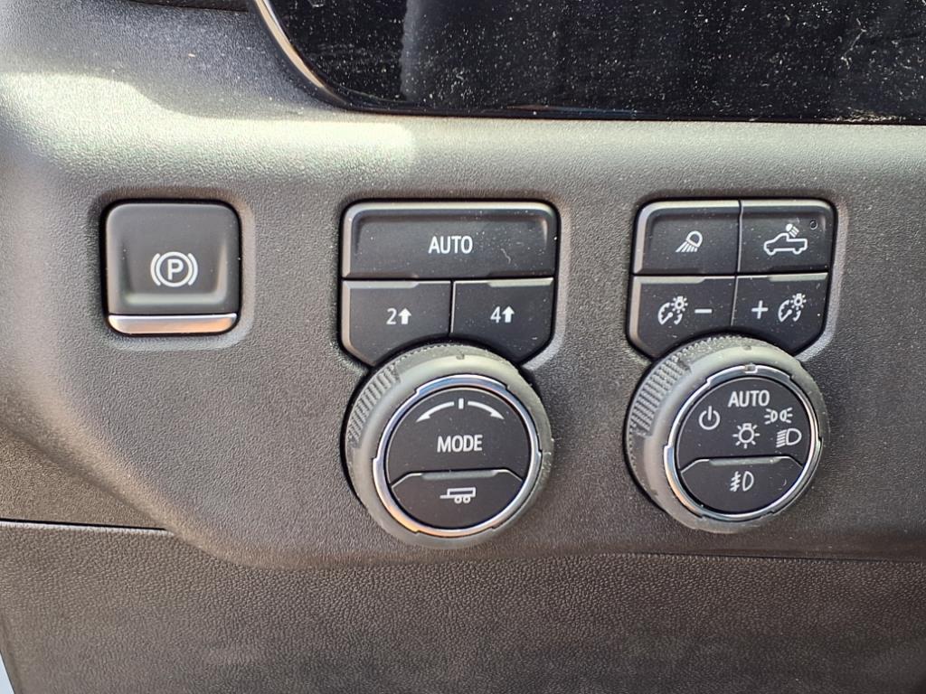 new 2025 Chevrolet Silverado 1500 car, priced at $60,690