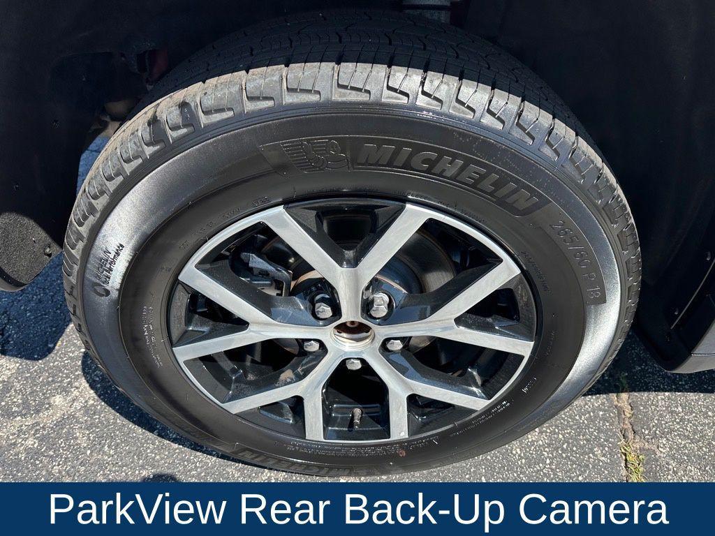 used 2024 Jeep Grand Cherokee car, priced at $32,500