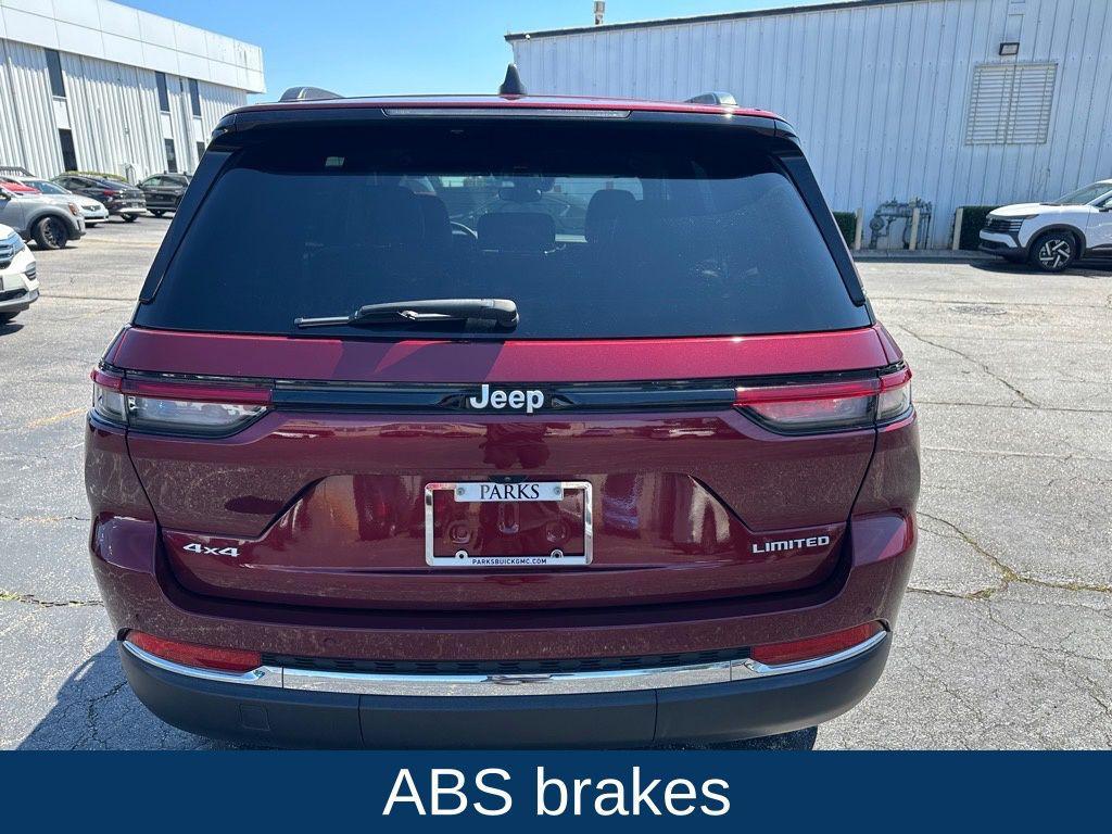 used 2024 Jeep Grand Cherokee car, priced at $32,500