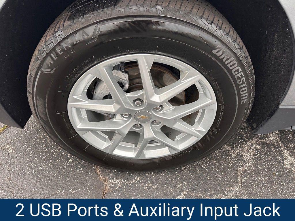 used 2024 Chevrolet Equinox car, priced at $22,000