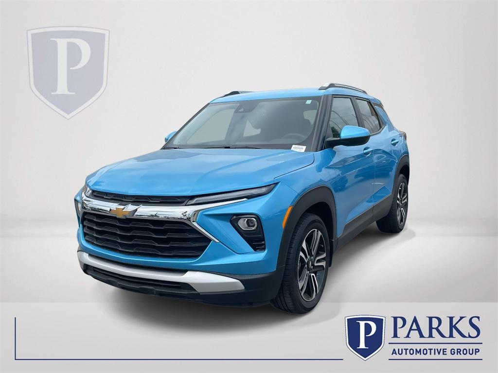 new 2025 Chevrolet TrailBlazer car, priced at $27,510