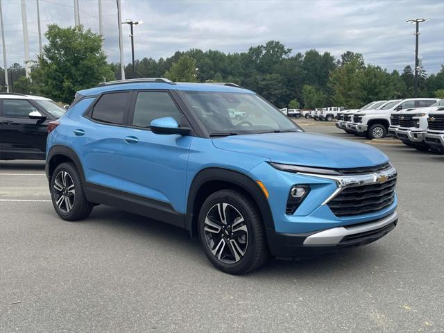 new 2025 Chevrolet TrailBlazer car, priced at $28,533