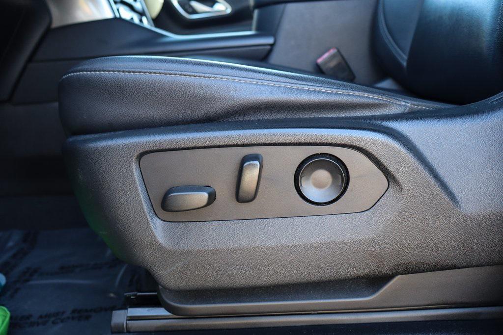 used 2022 Chevrolet Tahoe car, priced at $41,900