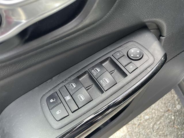 used 2023 Jeep Cherokee car, priced at $23,000