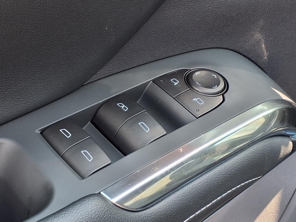 new 2026 Chevrolet Traverse car, priced at $44,920