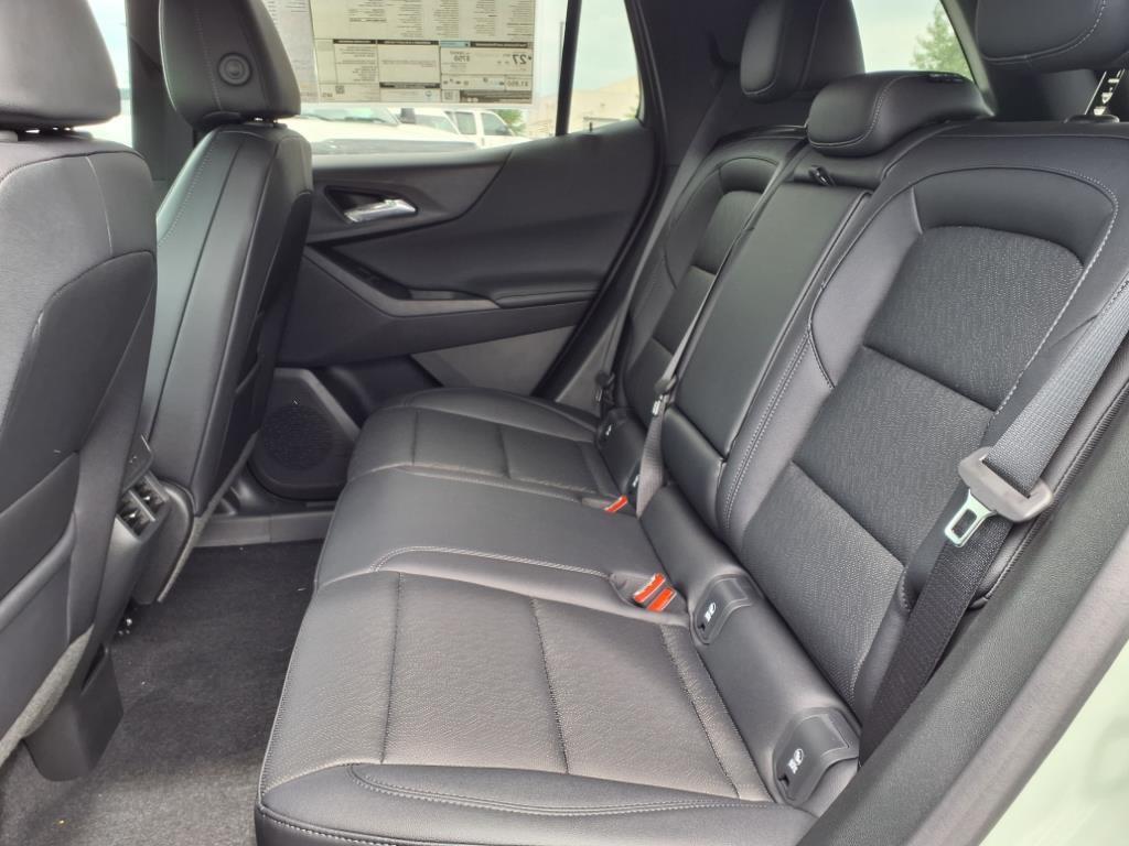 new 2026 Chevrolet Equinox car, priced at $31,913