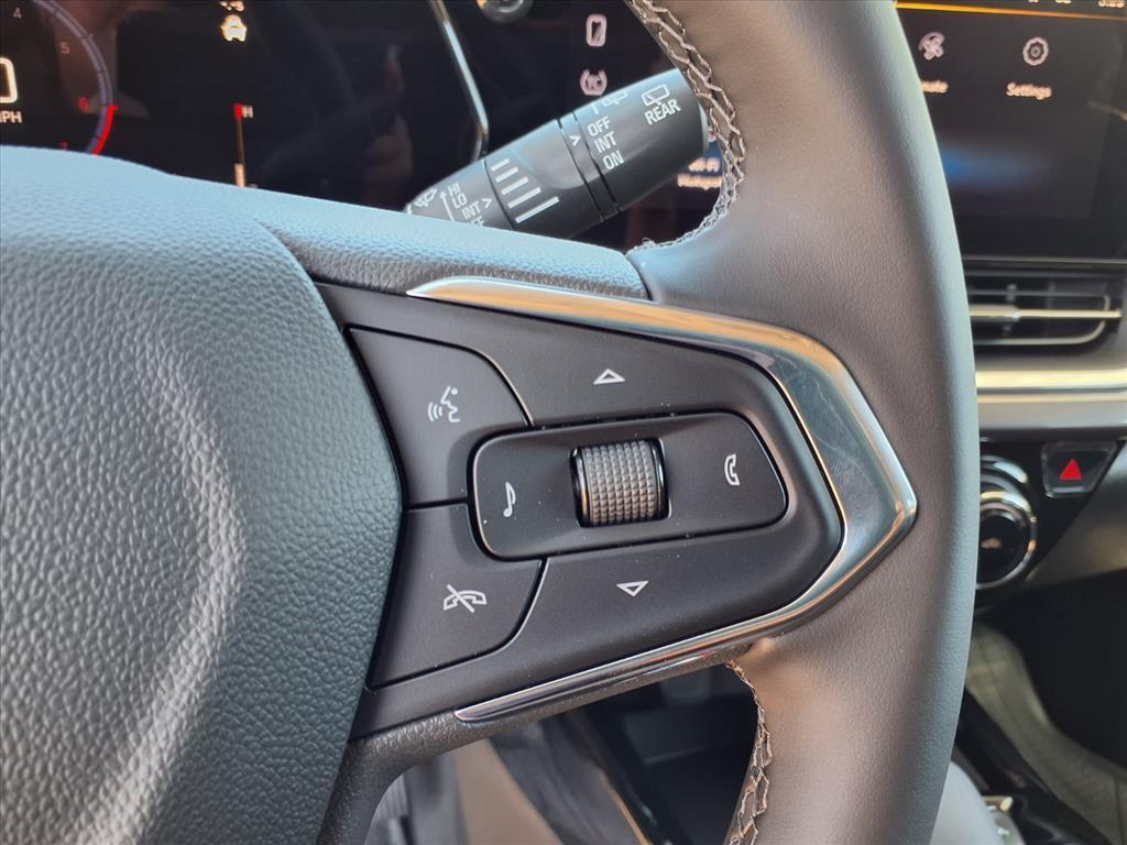 new 2025 Chevrolet Trax car, priced at $25,489