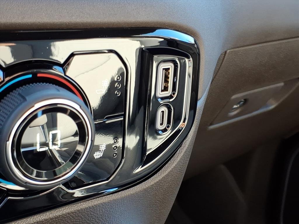 new 2025 Chevrolet Silverado 1500 car, priced at $56,915