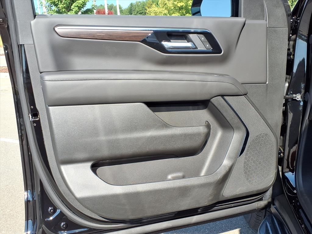 new 2025 Chevrolet Tahoe car, priced at $59,195