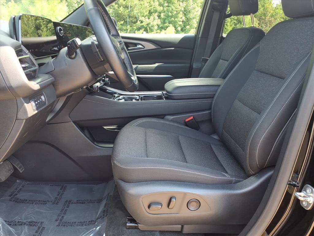 used 2024 Chevrolet Traverse car, priced at $38,000