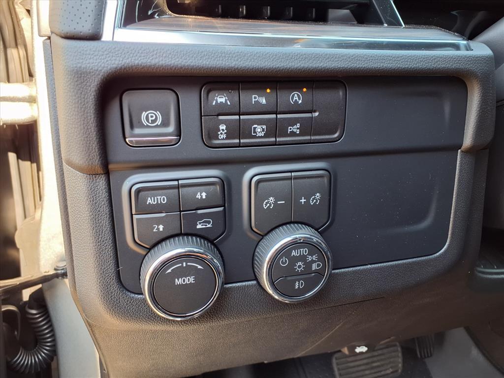 new 2025 Chevrolet Tahoe car, priced at $73,519