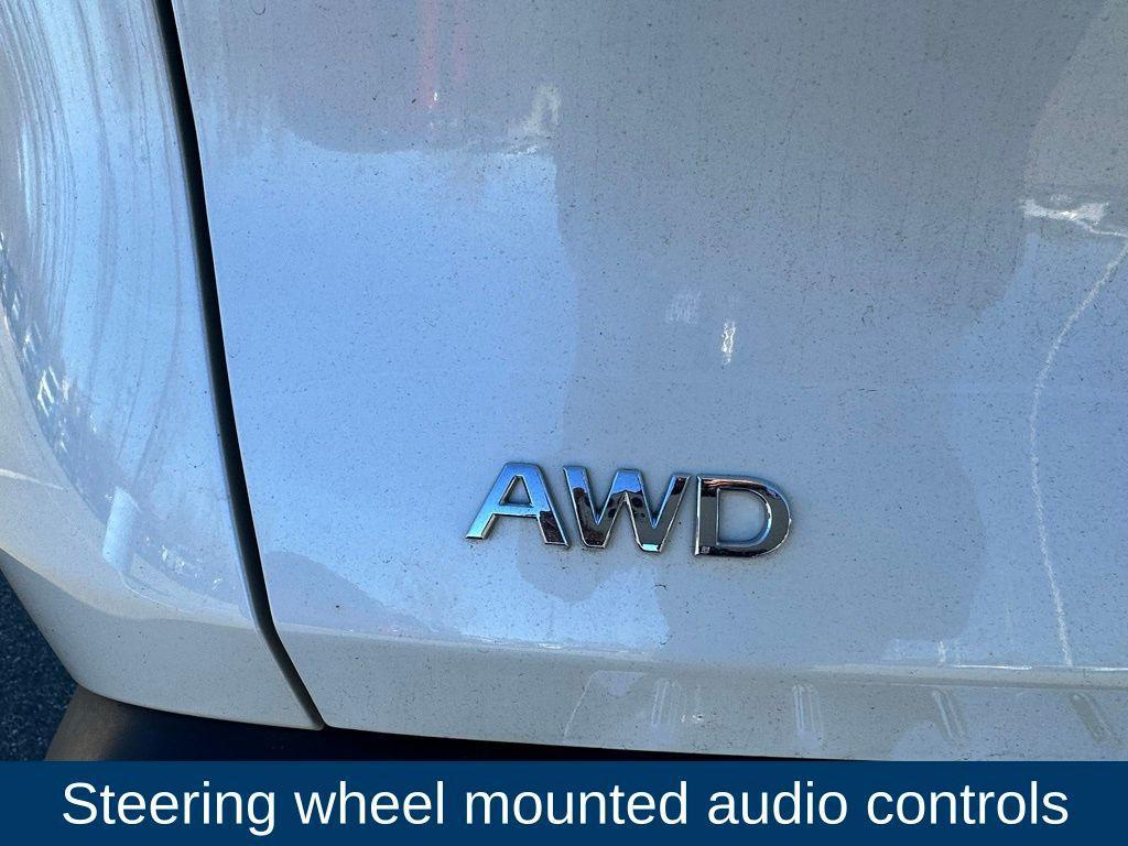 used 2025 INFINITI QX60 car, priced at $52,000