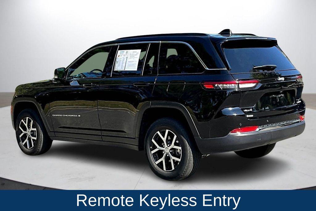 used 2024 Jeep Grand Cherokee car, priced at $31,000