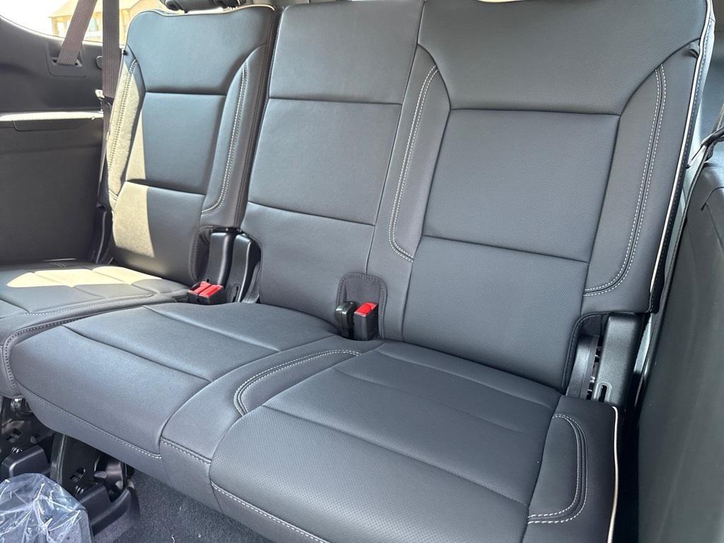 new 2025 Chevrolet Suburban car, priced at $70,790
