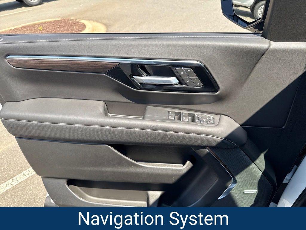 new 2025 Chevrolet Suburban car, priced at $70,790