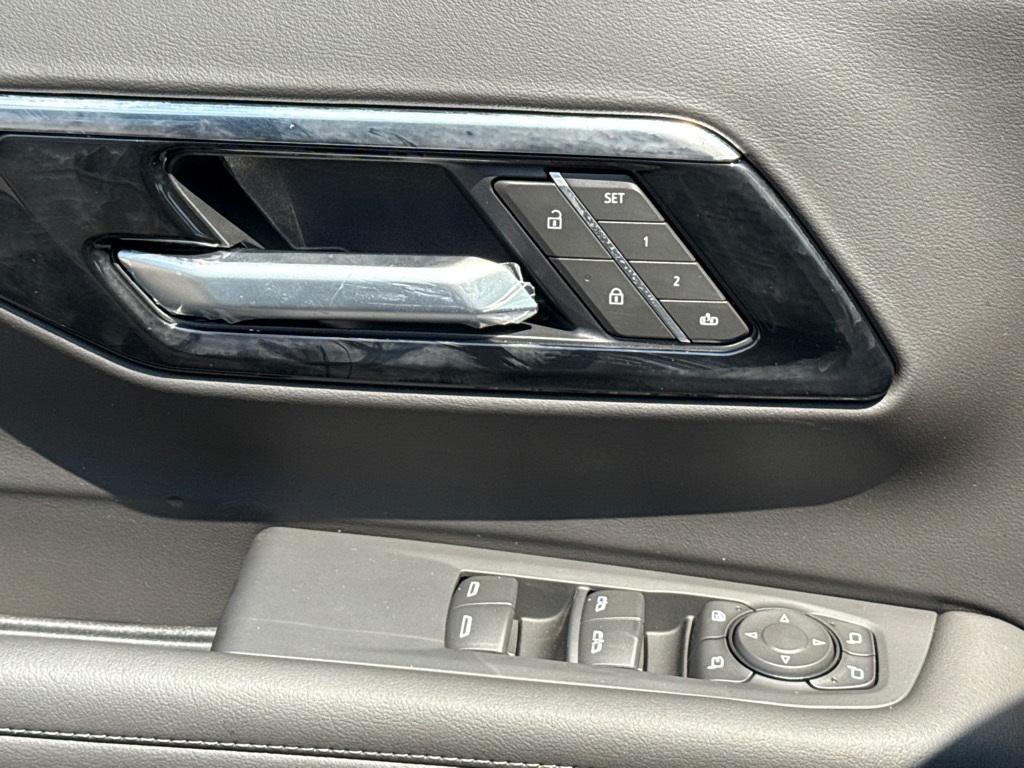 new 2025 Chevrolet Suburban car, priced at $73,790