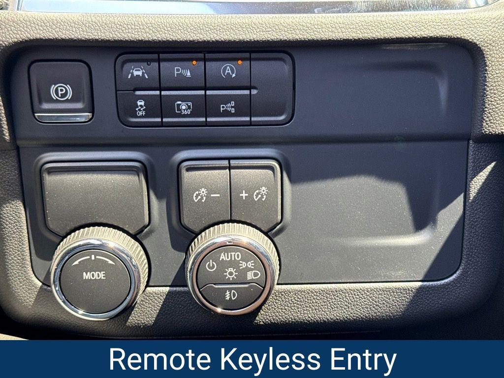 new 2025 Chevrolet Suburban car, priced at $70,790