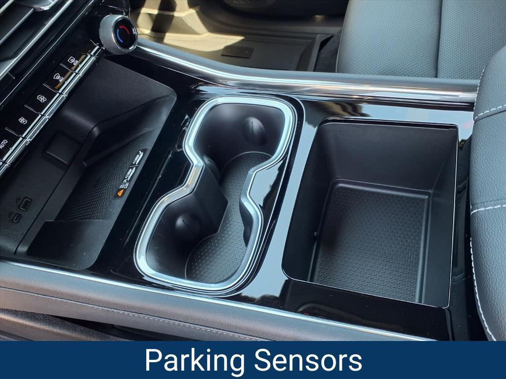 new 2026 Chevrolet Traverse car, priced at $42,999