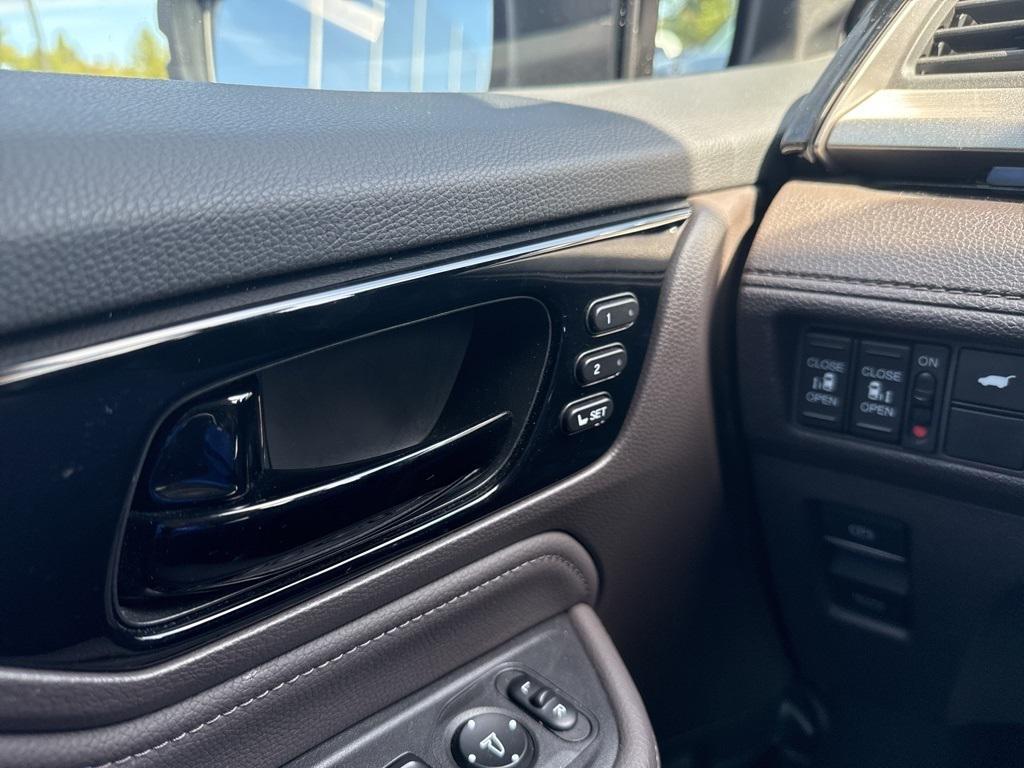 used 2022 Honda Odyssey car, priced at $33,000