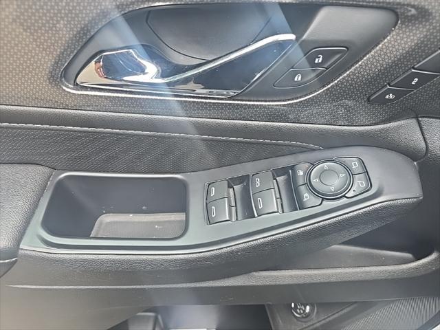 used 2022 Chevrolet Traverse car, priced at $33,900