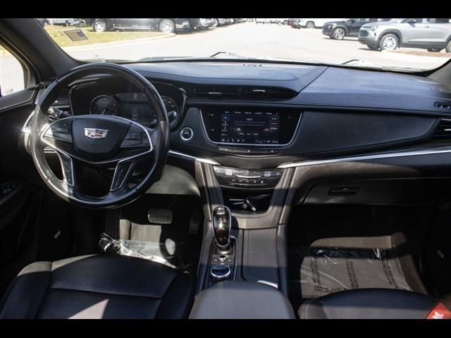 used 2021 Cadillac XT5 car, priced at $20,900